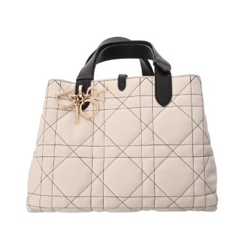 クリスチャンディオール トゥジュール ミディアム ホワイト M28210SUV_M041 カーフ レディース バッグ 【bag】