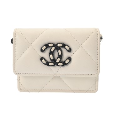 シャネル マトラッセ ミニチェーンウォレット  ホワイト AP2409 ラムスキン レディース バッグ 【中古】【bag】