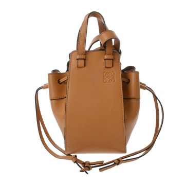 ロエベ ハンモック ドローストリングバッグ ミニ ベージュ 329.77.V07 クラシックカーフ レディース バッグ 【中古】【bag】